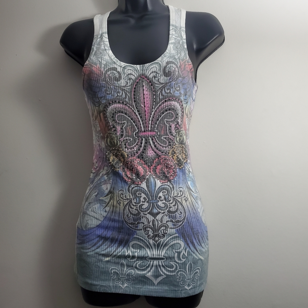 New Beautiful Racer Back Tank Top - Picture 2 of 8